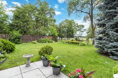 Lower Level in Mississauga