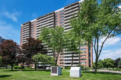Condo Apartment in Toronto