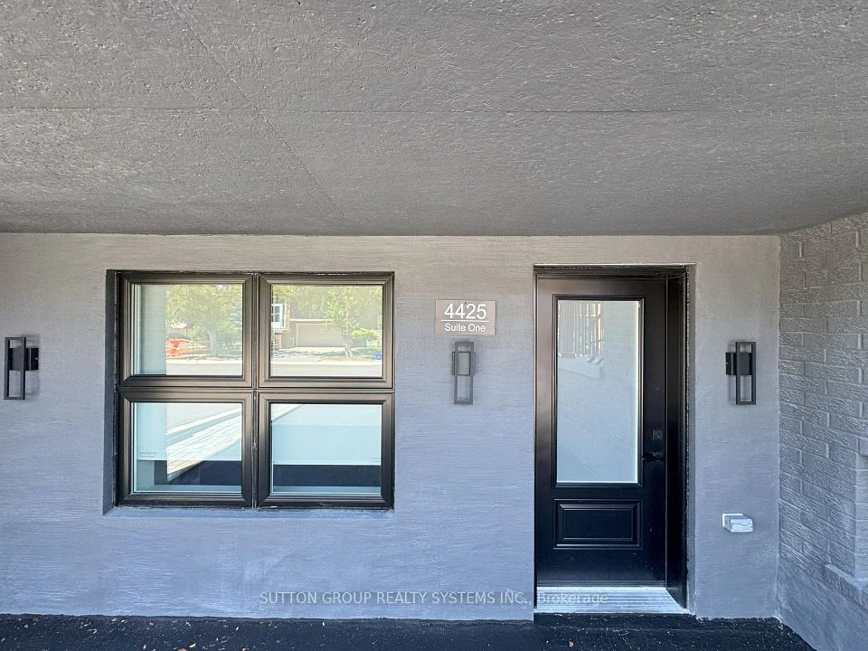 4425 Curia Crescent Suite #1, Mississauga, ON L4Z 2Y2