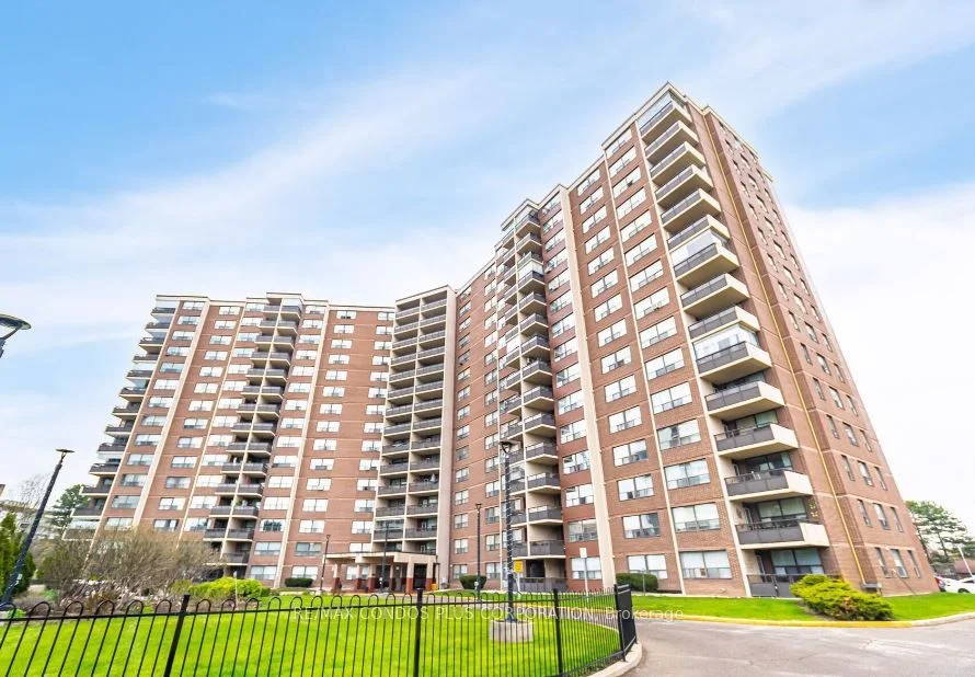 551 The West Mall Road 802, Toronto W08, ON M9C 1G7