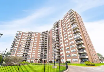 Condo Apartment in Toronto
