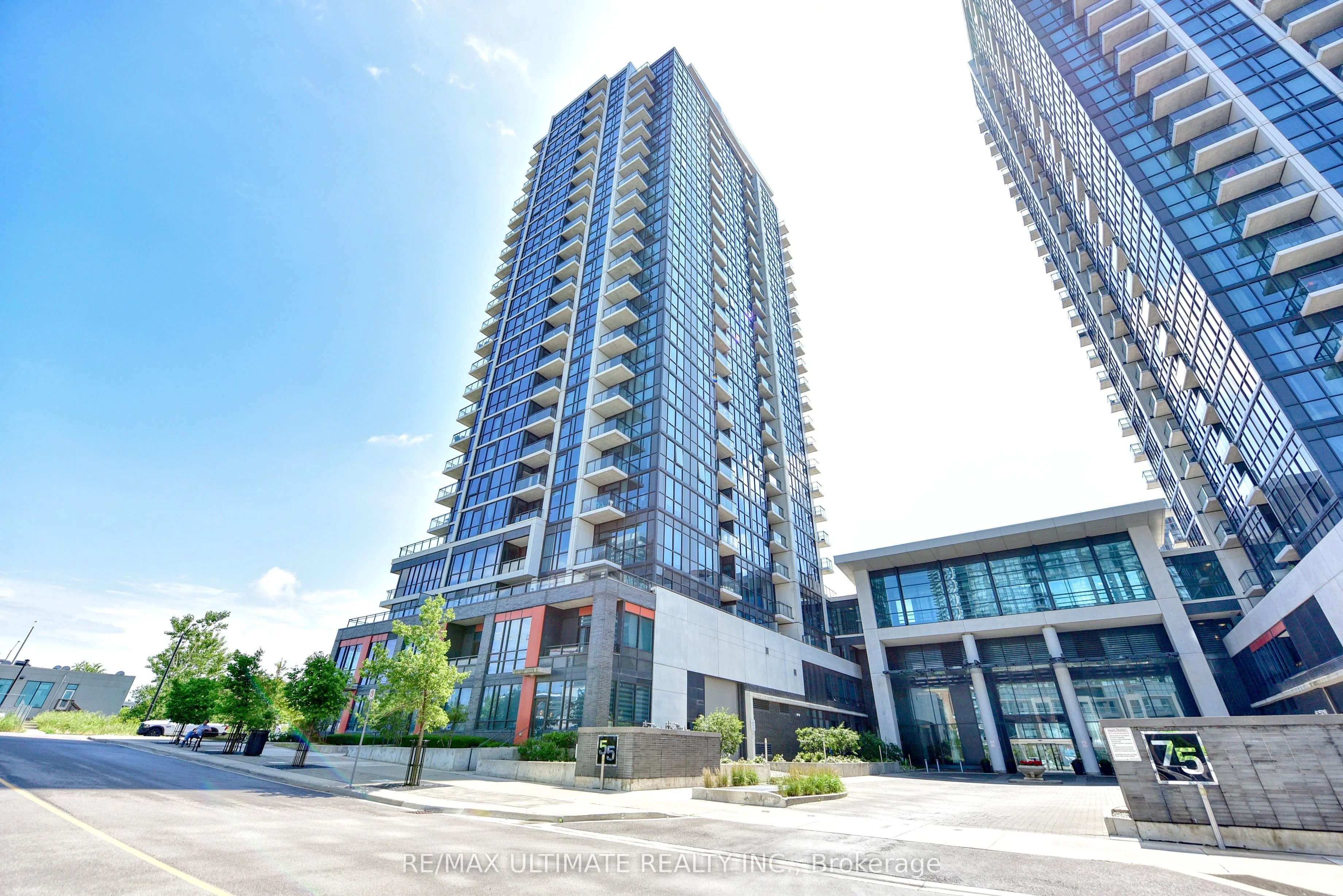 55 Eglinton Avenue W 603, Mississauga, ON L5R 0E4