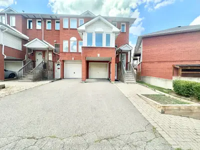 Condo Townhouse in Halton Hills