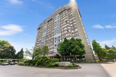 Condo Apartment in Mississauga