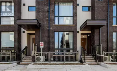 Condo Townhouse in Toronto