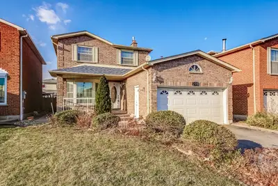 Detached in Brampton