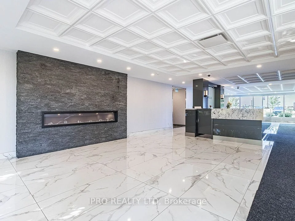 115 Hillcrest Avenue 808, Mississauga, ON L5B 3Y9