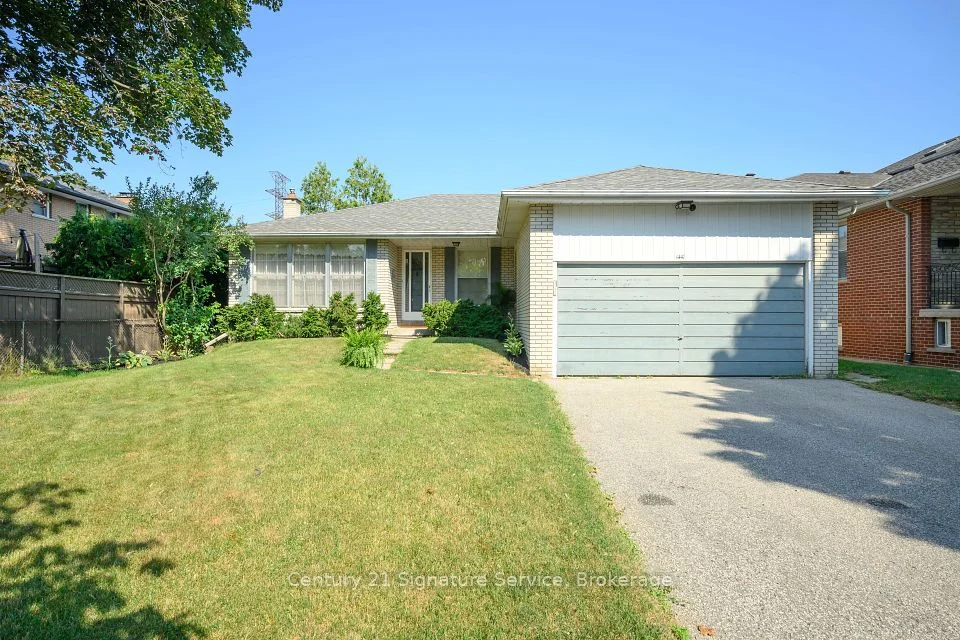 1447 Venta Avenue, Mississauga, ON L4X 1C9
