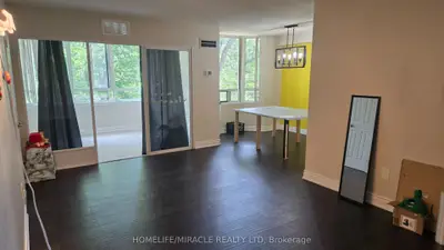 Condo Apartment in Brampton