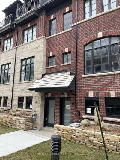 Condo Townhouse in Mississauga