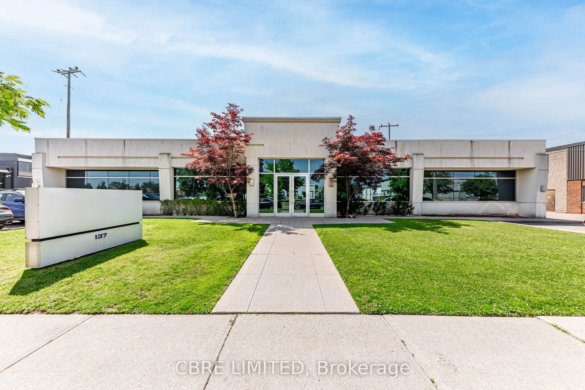 137 Bentworth Avenue, Toronto W04, On M6a 1p6