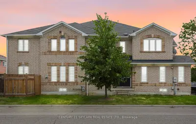 Semi-Detached in Brampton