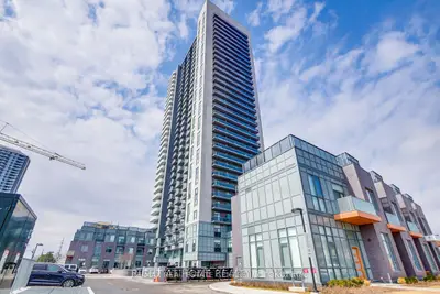 Condo Apartment in Mississauga