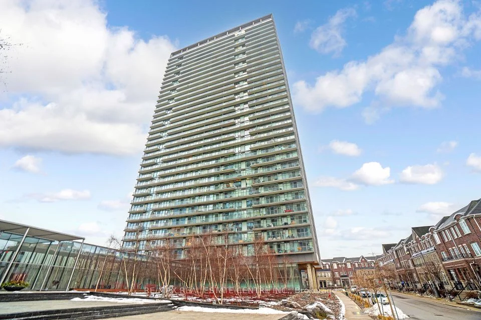 105 The Queensway Avenue 303, Toronto W01, On M6s 5b5