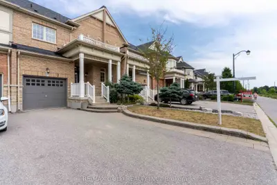 Att/Row/Townhouse in Caledon