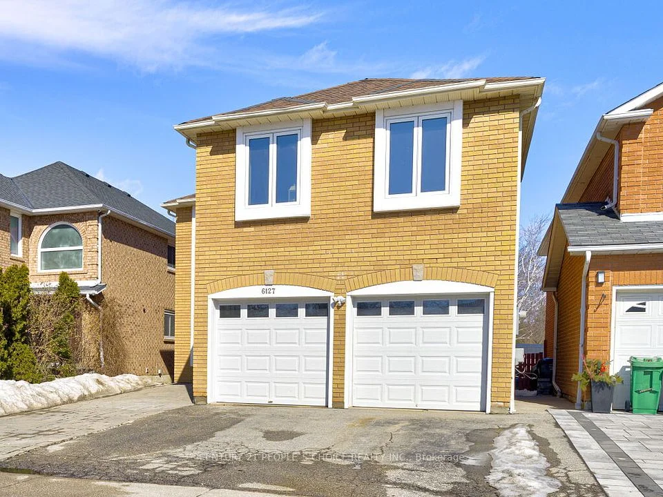 6127 Silken Laumann Way BSMNT, Mississauga, ON L5V 1A2
