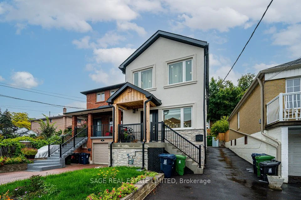 3 Rochdale Avenue Lower, Toronto W03, ON M6E 1W9