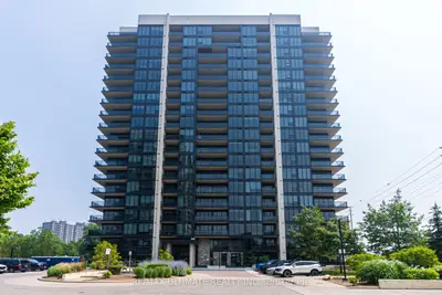 Common Element Condo in Mississauga