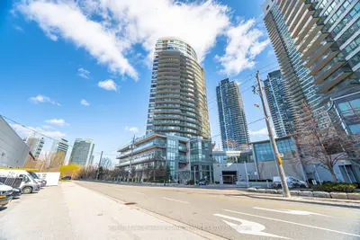 Condo Apartment in Toronto