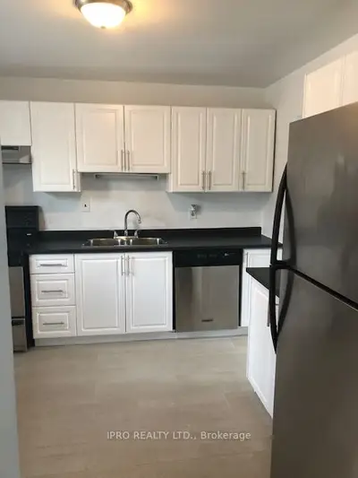 Condo Townhouse in Brampton