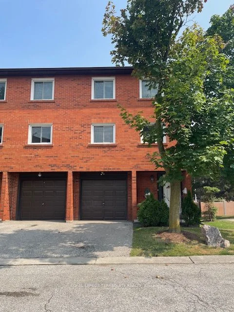 1755 Rathburn Road E 56, Mississauga, ON L4W 2M8