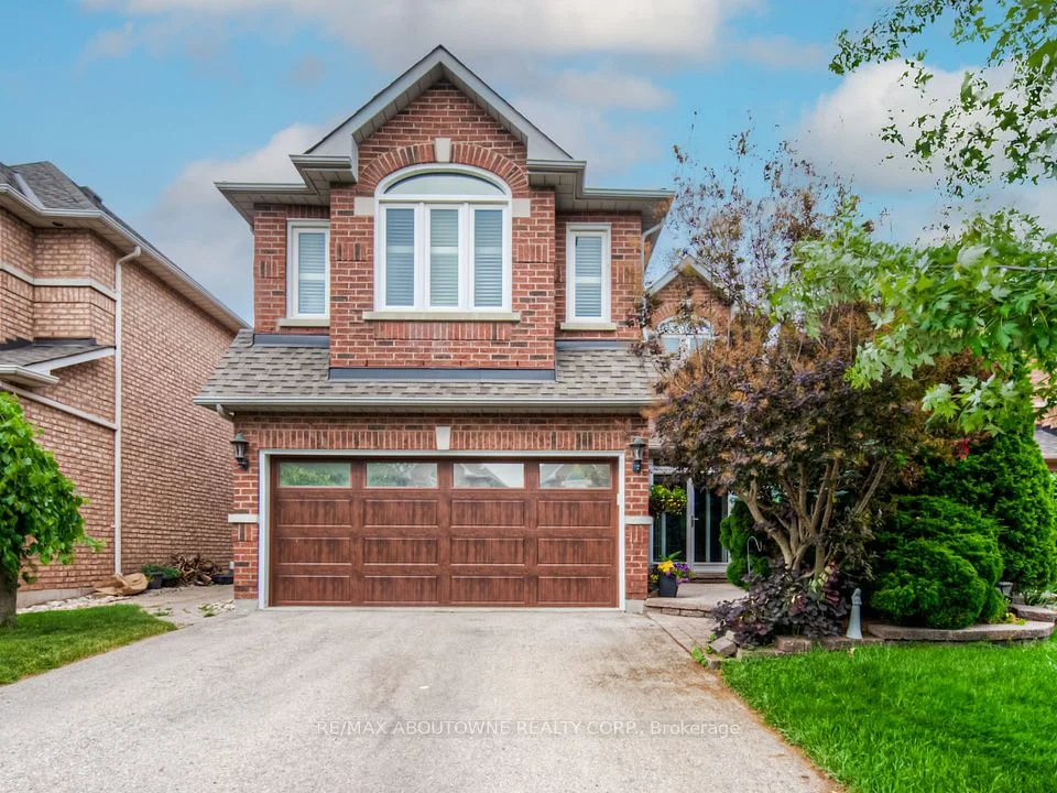 2229 GLENFIELD Road, Oakville, ON L6M 3G7