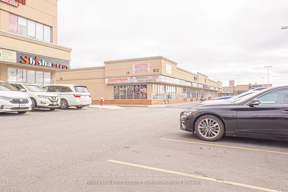 812 Britannia Road W 101, Mississauga, ON L5V 2W1