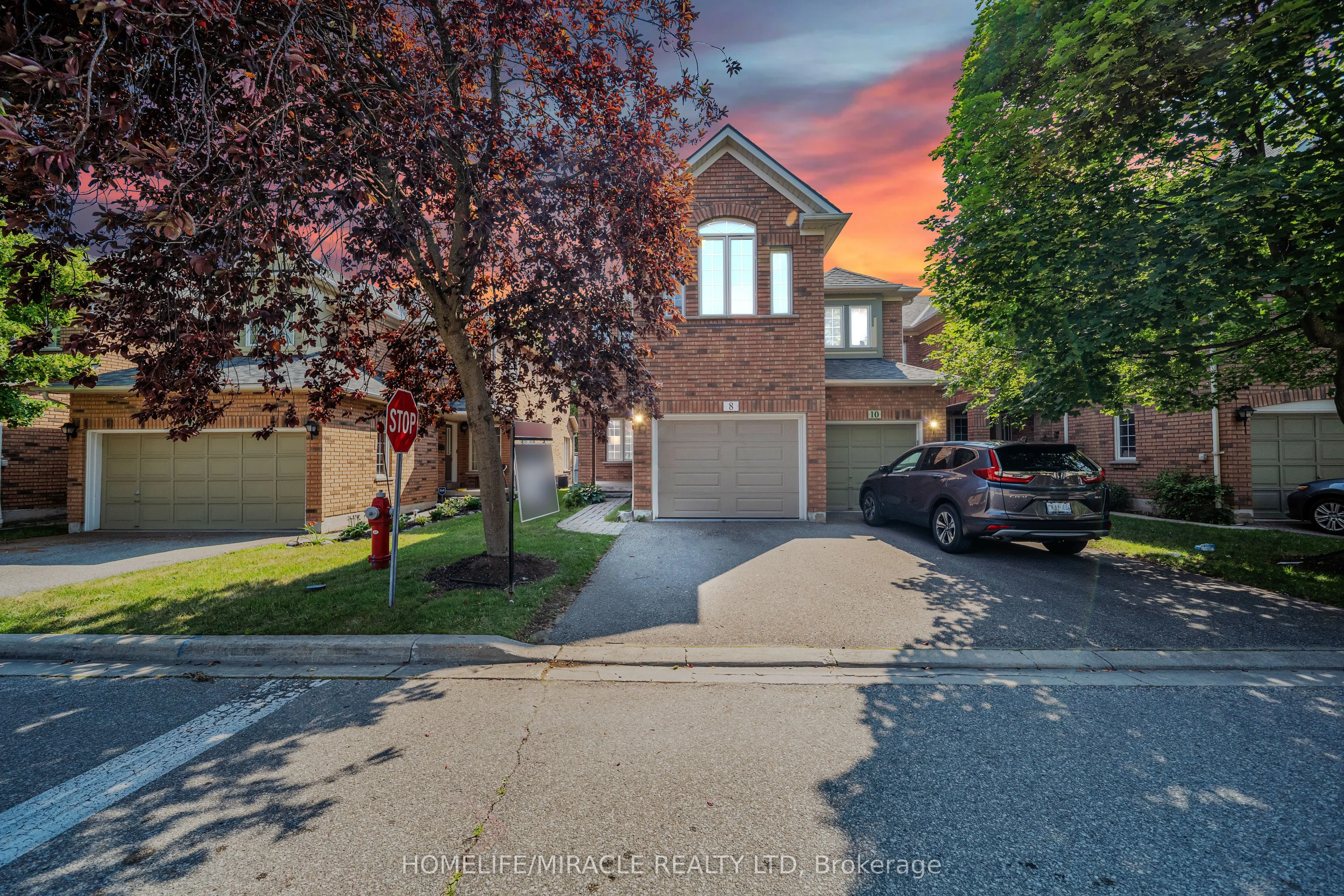 Condo Townhouse in Mississauga
