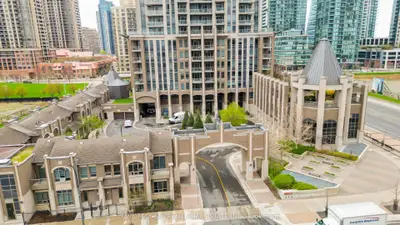 Condo Apartment in Mississauga