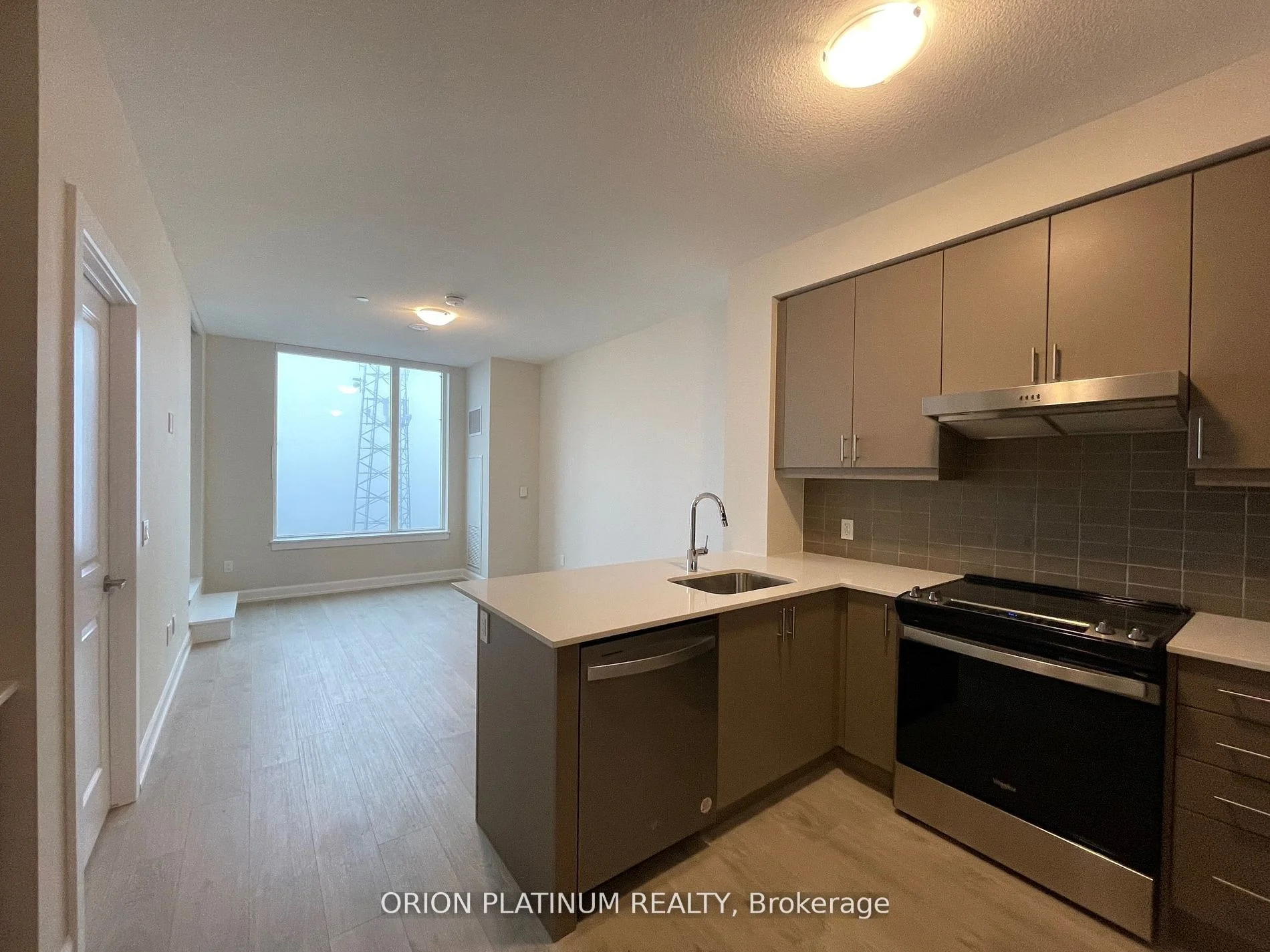 3220 William Coltson Avenue 612, Oakville, On L6h 7x9