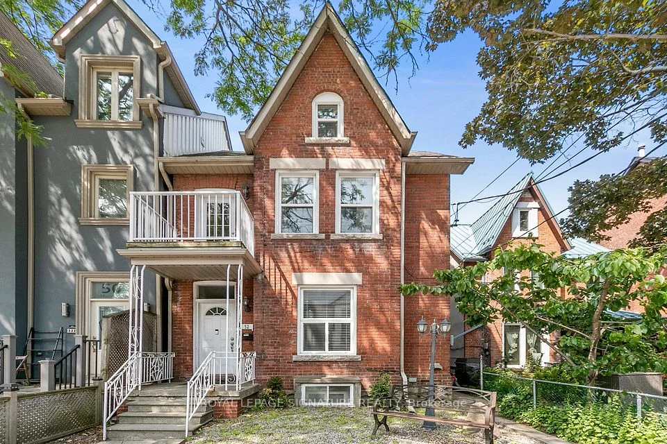 52 McMurray Avenue Basement, Toronto W02, ON M6P 2T1