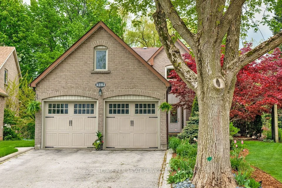 3282 Victoria Street, Oakville, On L6l 5r3