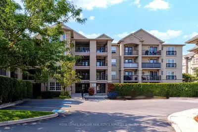 Condo Apartment in Burlington