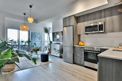 Condo Apartment in Toronto