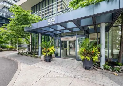 Condo Apartment in Toronto