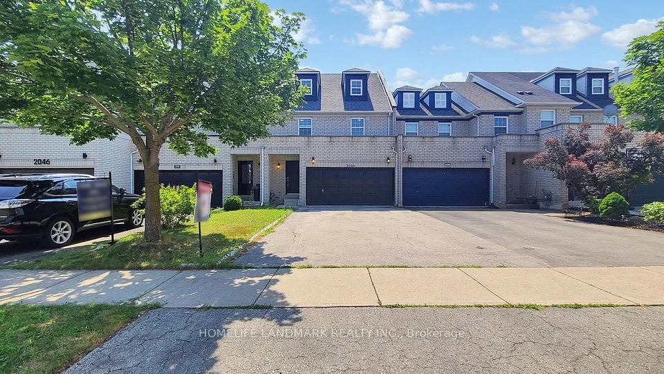 2050 WHITE DOVE Circle, Oakville, ON L6M 3R7