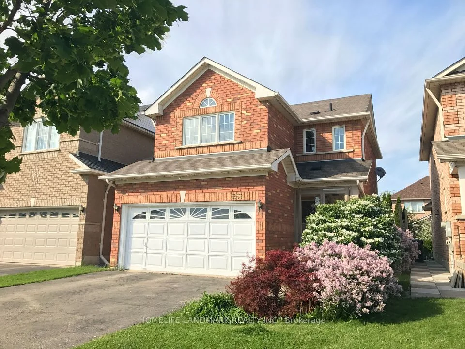 5853 Swordsman Drive, Mississauga, ON L5M 6P4