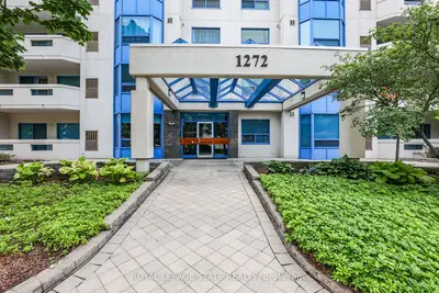 Condo Apartment in Burlington