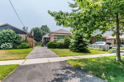Detached in Toronto