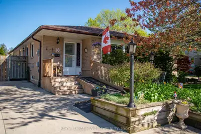 Semi-Detached in Brampton