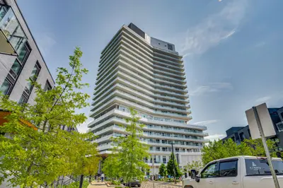 Condo Apartment in Toronto