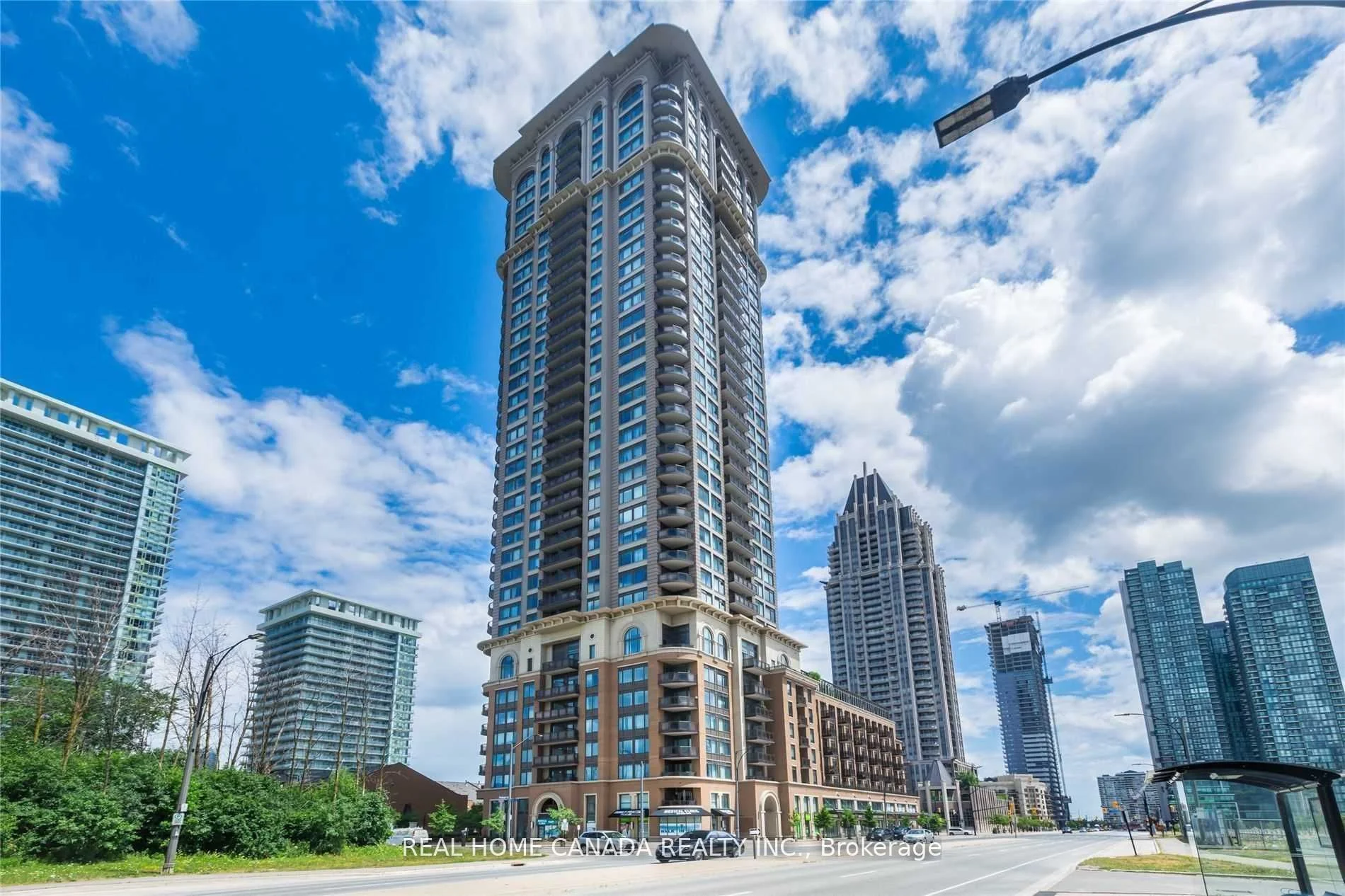385 Prince Of Wales Drive 1405, Mississauga, On L5b 0c8