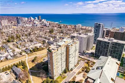 Common Element Condo in Burlington