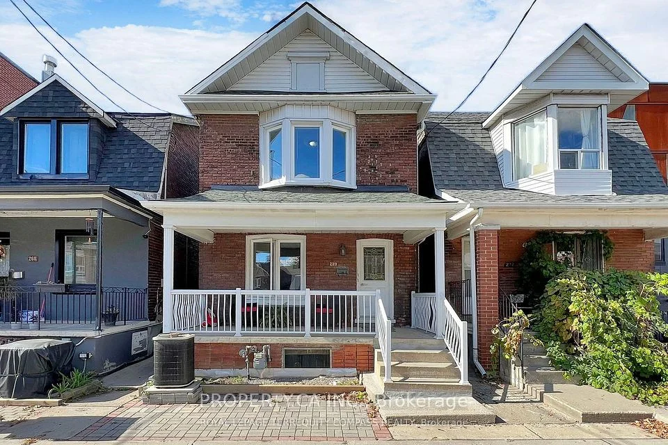 270 Christie Street #Lower, Toronto W02, ON M6G 3C1
