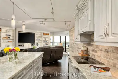 Condo Apartment in Oakville