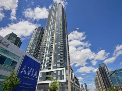 Condo Apartment in Mississauga