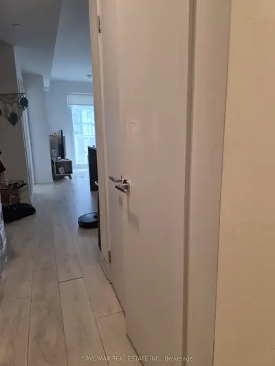 Condo Apartment in Mississauga