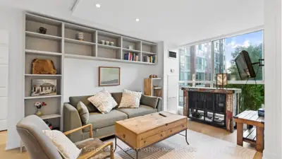 Condo Apartment in Toronto
