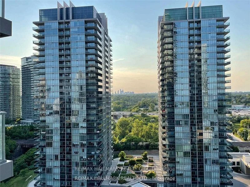 36 PARK LAWN Road 1609, Toronto W06, ON M8V 0E5