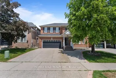 Detached in Brampton
